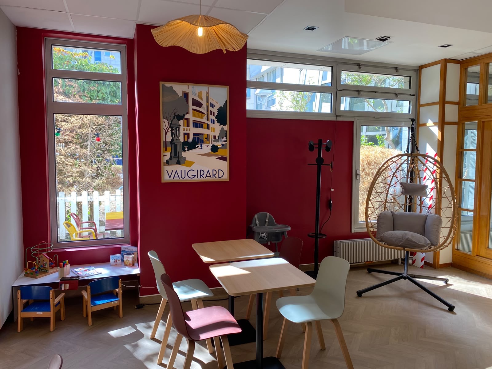 Photo de l'intérieur du bistrot solidaire