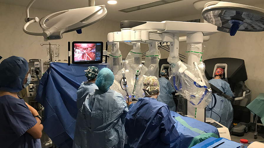 Première française en chirurgie pédiatrique robotique 