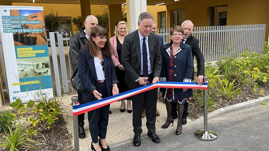 Inauguration du nouveau bâtiment à l'hôpital Emile-Roux AP-HP