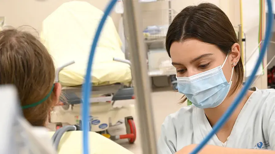 L’efficacité d’un dépistage intensifié du SARS-CoV-2 par les équipes infirmières évaluée dans les services d’urgences