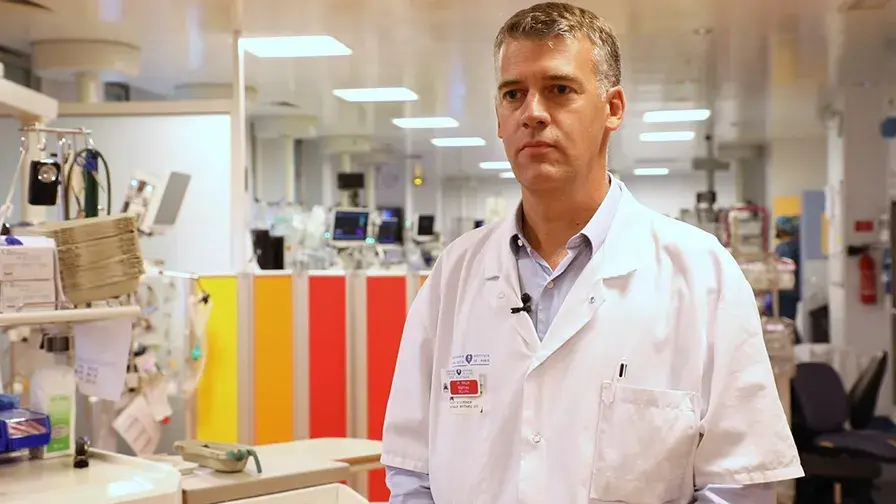 Professeur Mathieu Raux de l’hôpital de la Pitié-Salpêtrière AP-HP