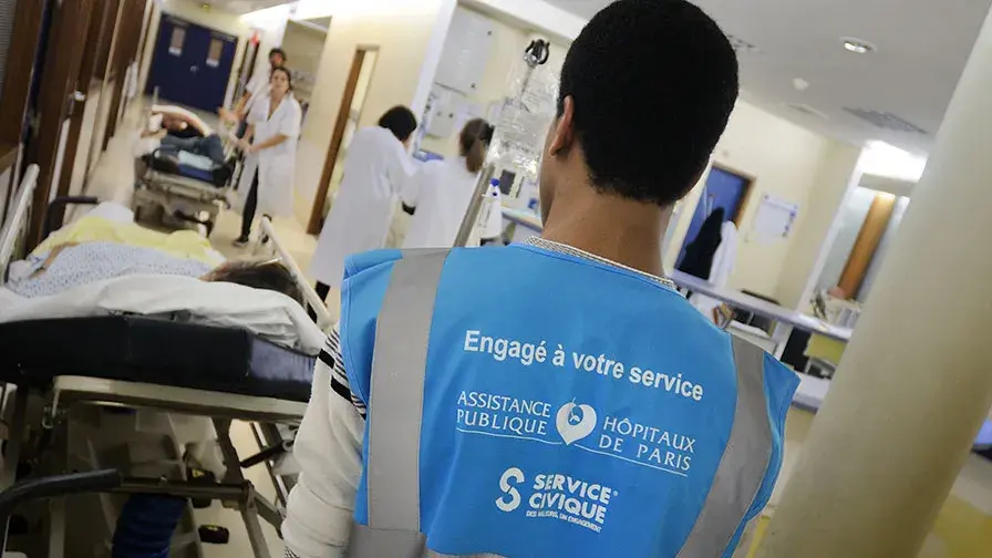 Jeune au Service Civique à l'AP-HP
