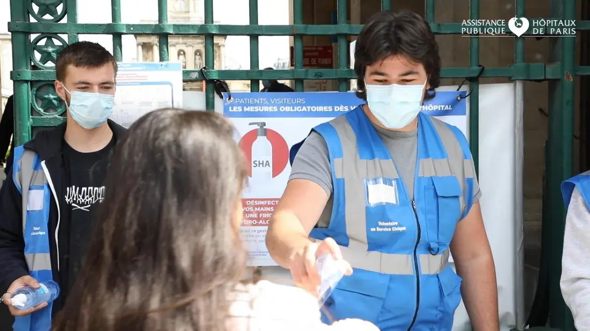 Volontaires du service civique à l'AP-HP